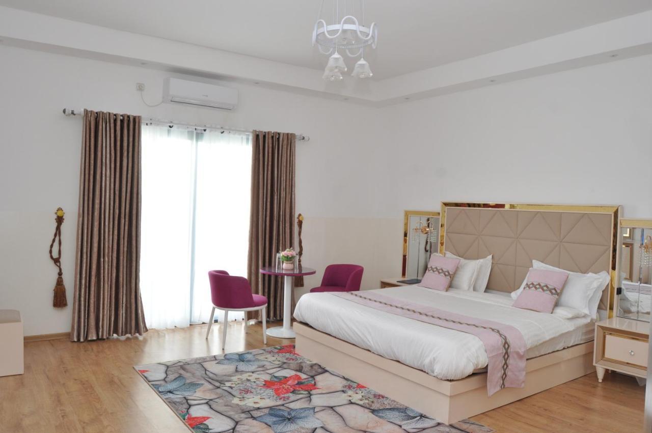 Hotel Sky Blue Mada Alasora 外观 照片
