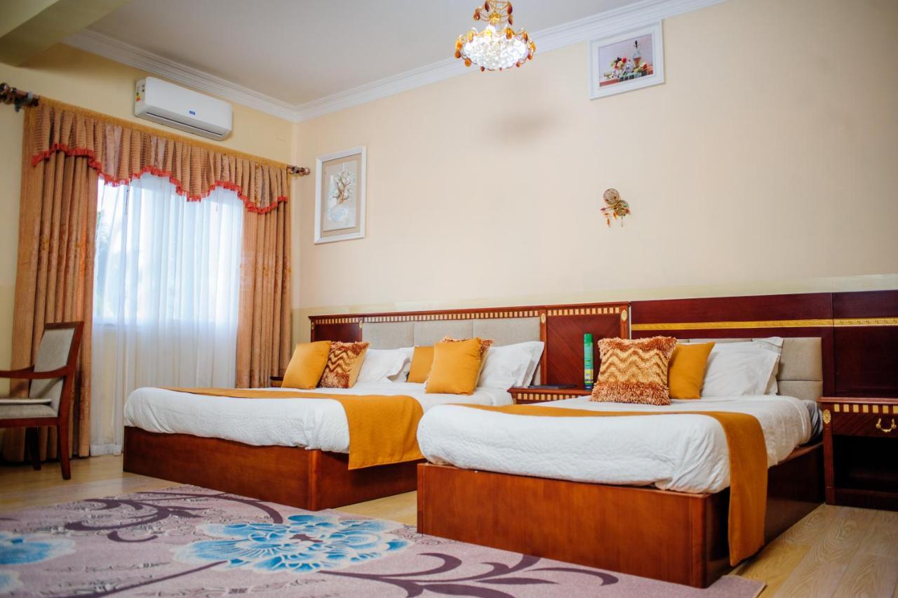 Hotel Sky Blue Mada Alasora 外观 照片