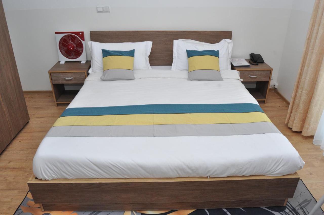 Hotel Sky Blue Mada Alasora 外观 照片