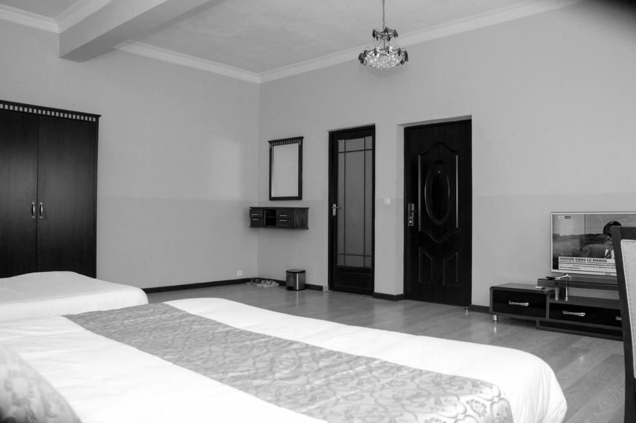 Hotel Sky Blue Mada Alasora 外观 照片